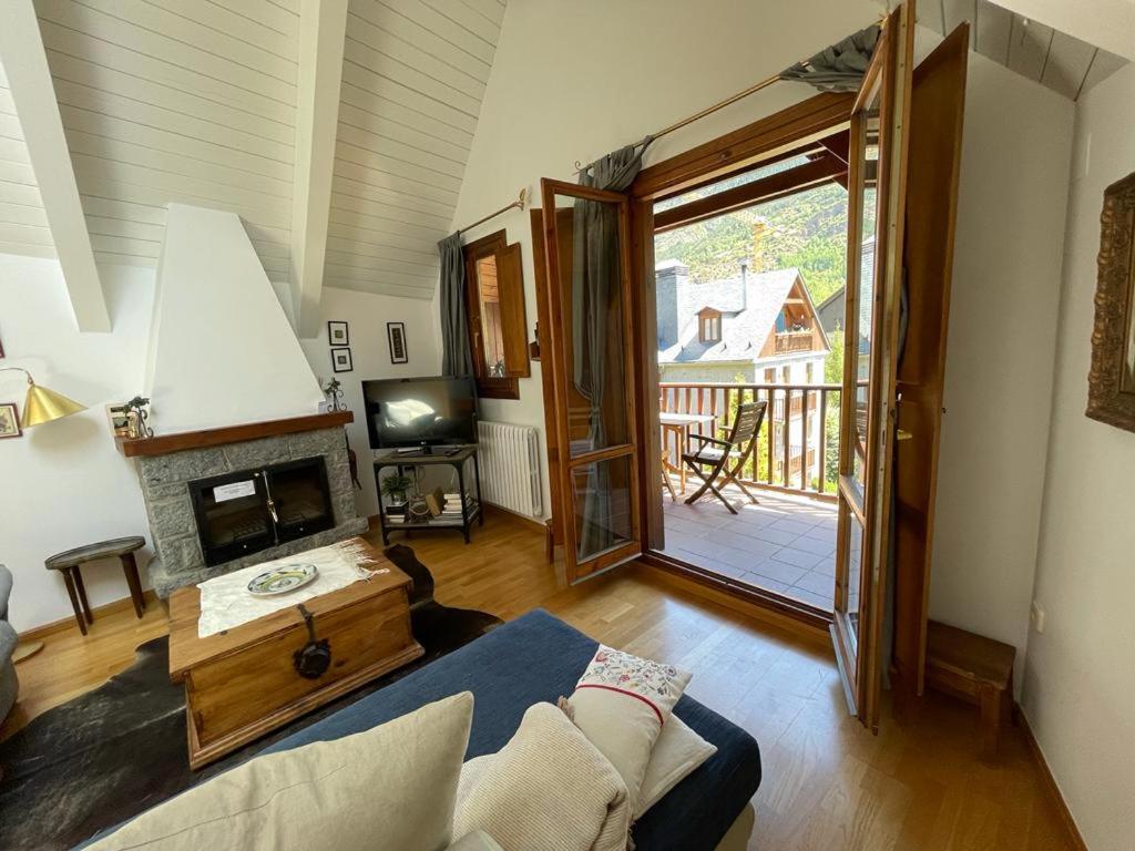 Apartamento Pico De Alba Benasque Luaran gambar