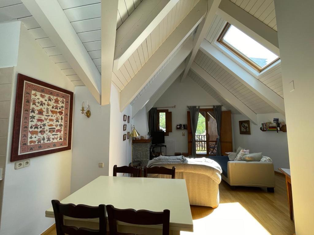 Apartamento Pico De Alba Benasque Luaran gambar